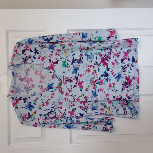 Women's Bundle of Five Size Large Blouse/Shirts - Picture 5 of 6